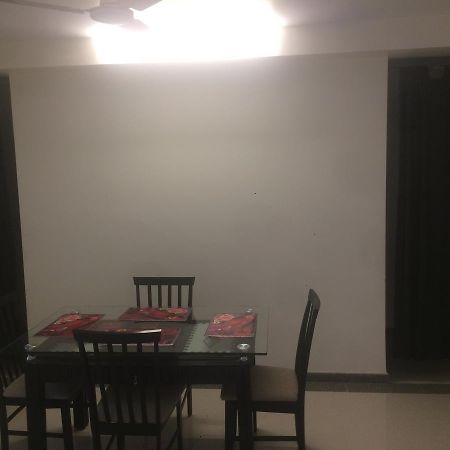 Bed and Breakfast Poonam Hieghts Мумбаї Екстер'єр фото